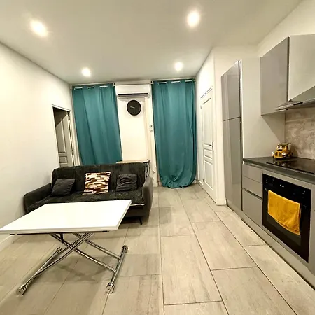 Magnifique T4 La Joliette Apartment *